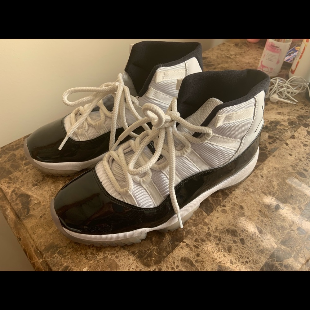 Men’s Jordan 11